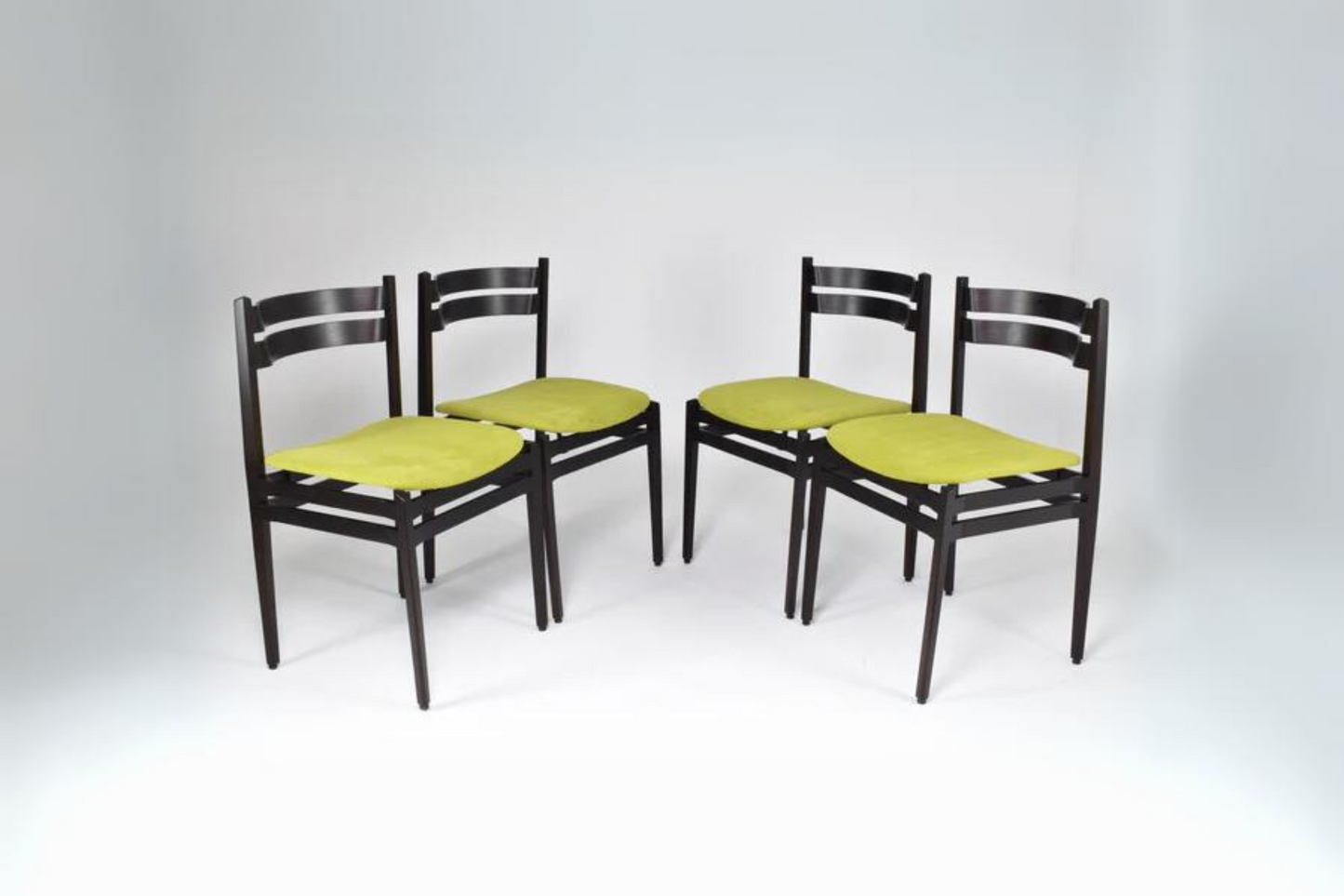 Set of 8 1960's Italian 107 Dining Chairs by Gianfranco Frattini for Cassina