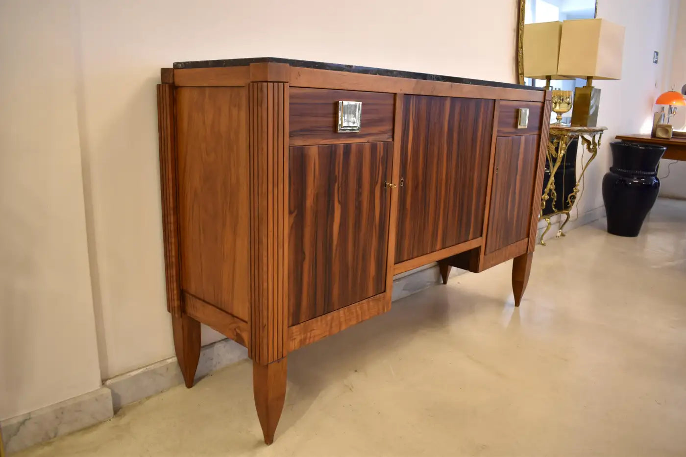 Buffet en bois français des années 1930 par André Sornay