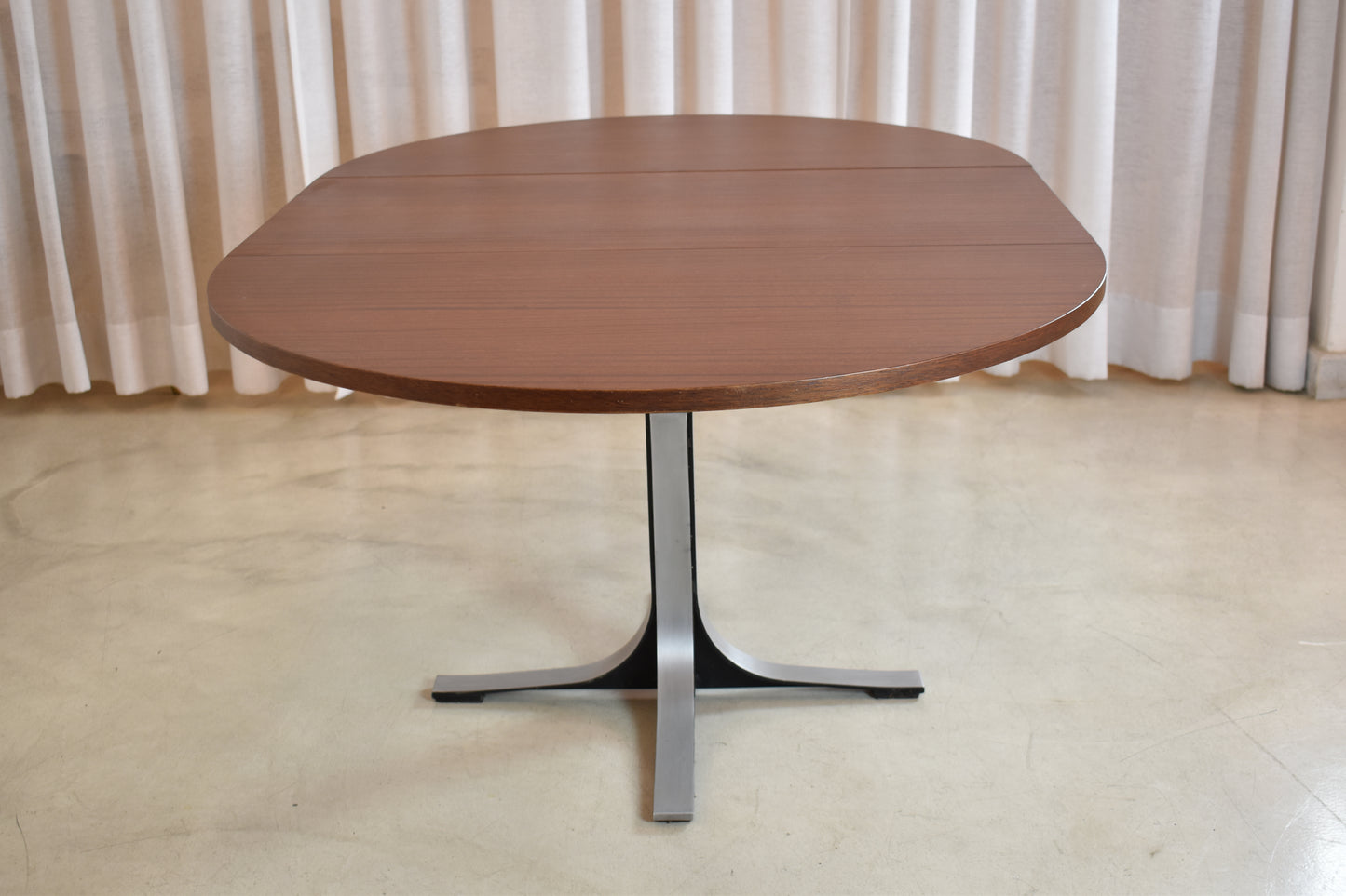 1970's Italian Extendable Wooden Dining Table by Osvaldo Borsani