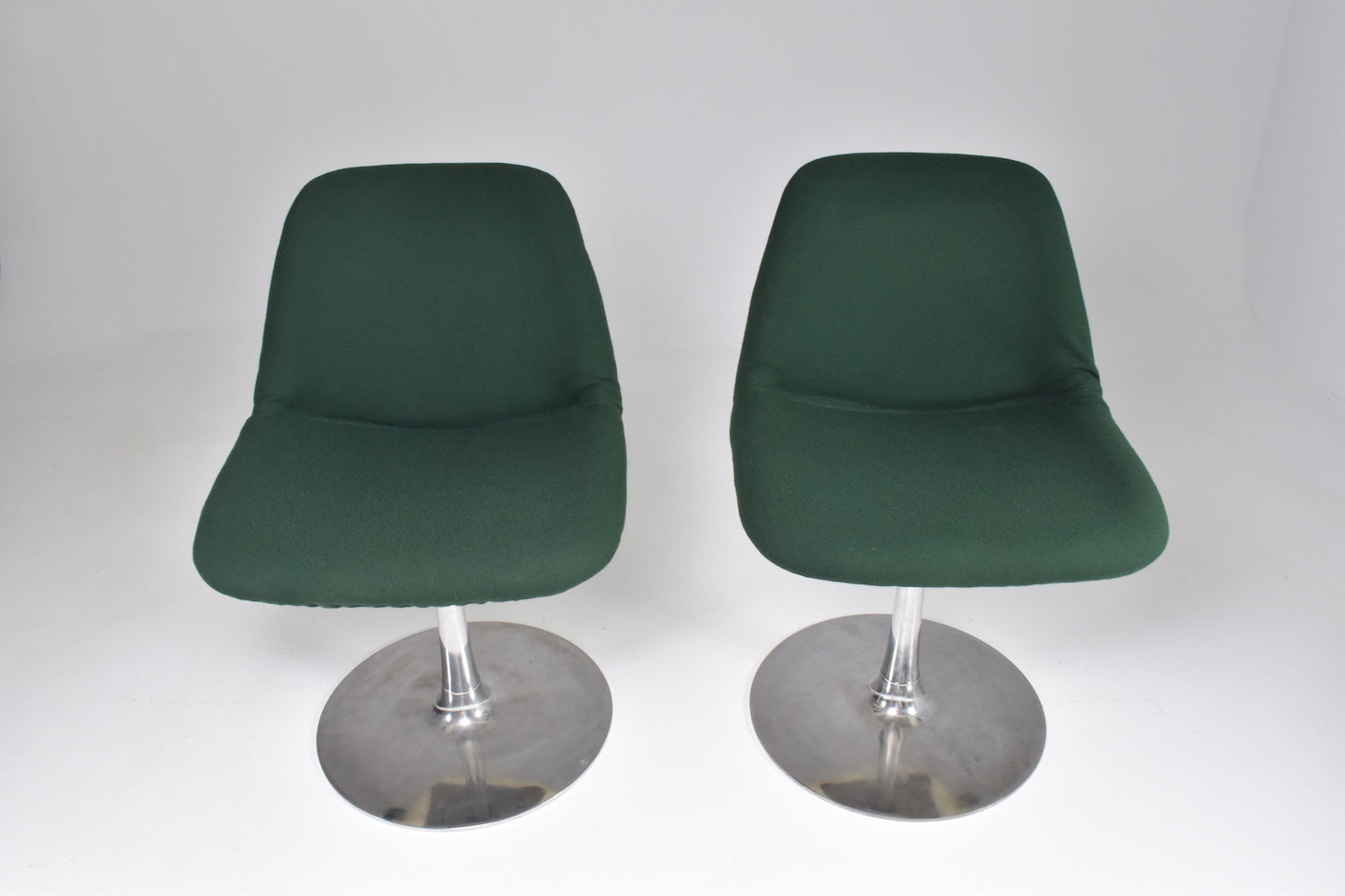 1960's Pair of Robin Day Rotating Chairs - Spirit Gallery 