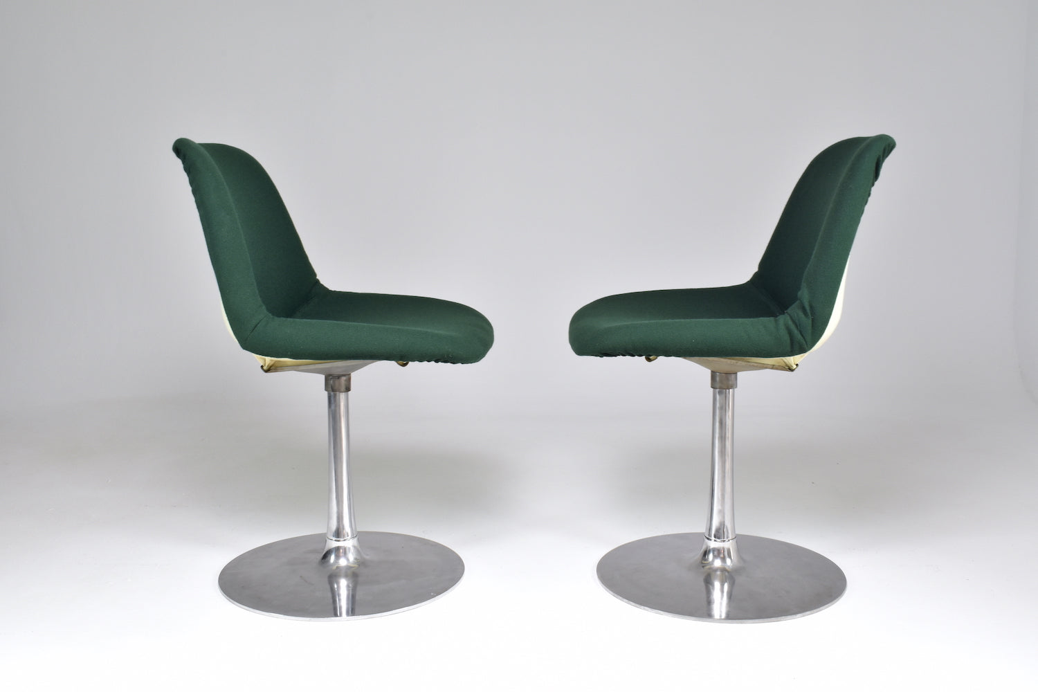 1960's Pair of Robin Day Rotating Chairs - Spirit Gallery 